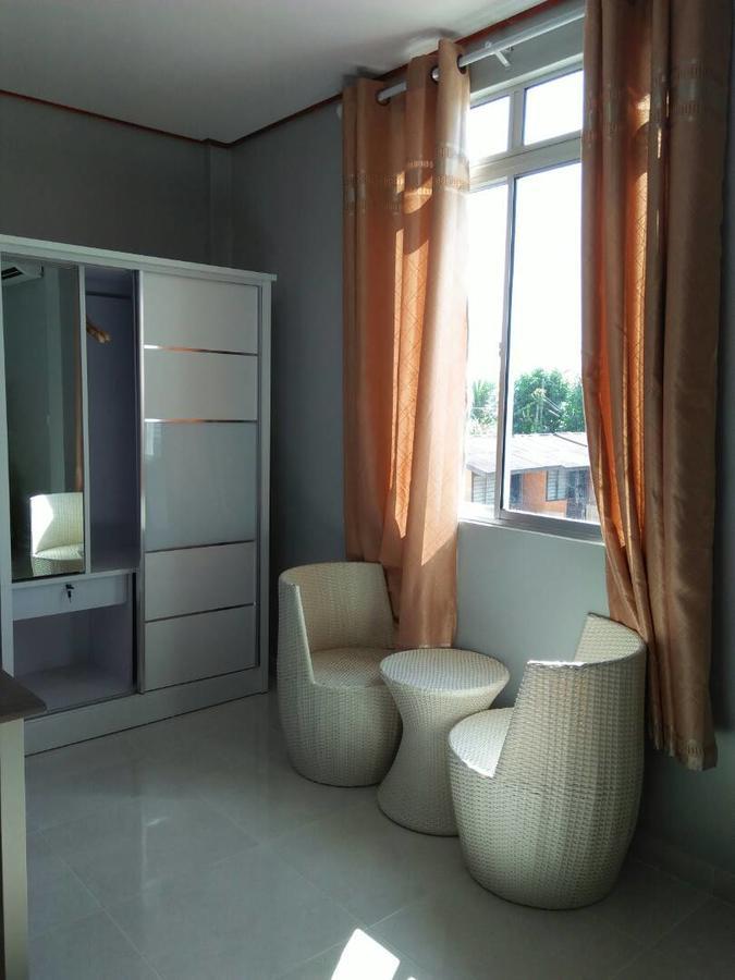 D Lima Beach Inn Pantai Cenang  Exteriör bild