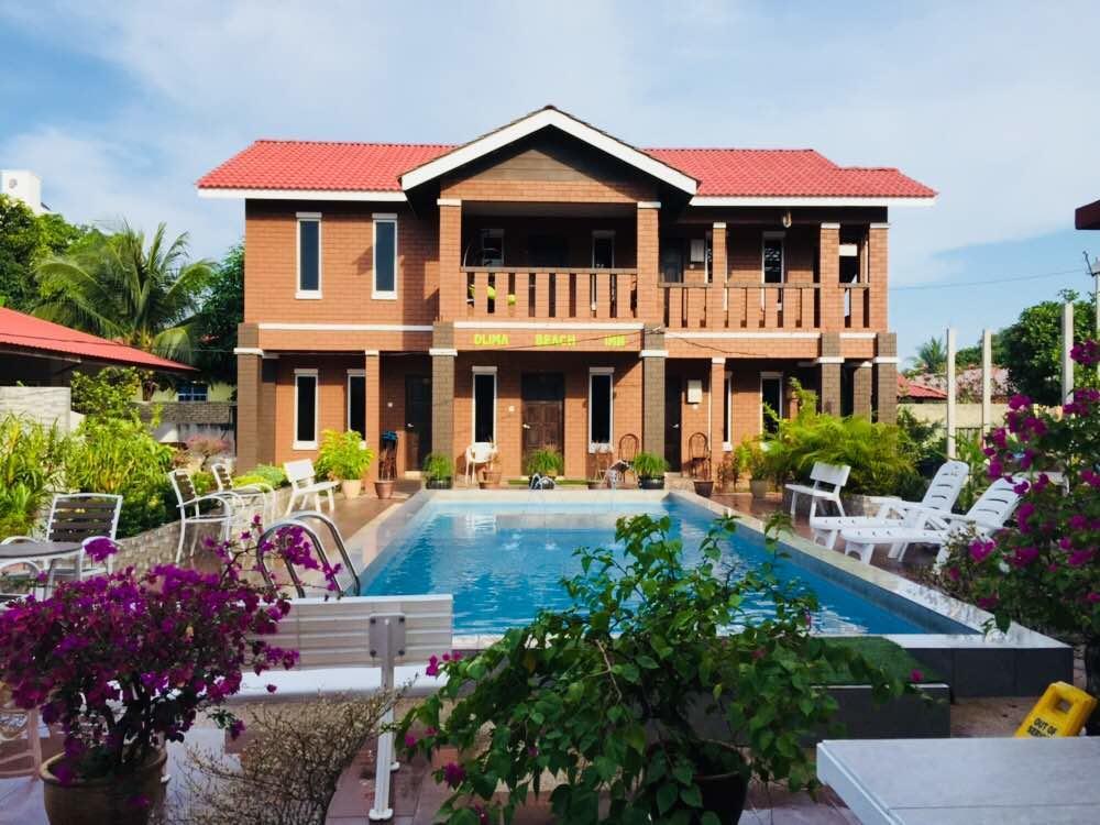 D Lima Beach Inn Pantai Cenang  Exteriör bild
