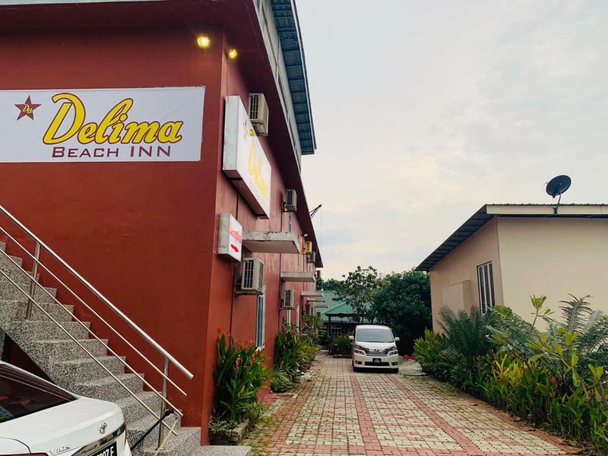 D Lima Beach Inn Pantai Cenang  Exteriör bild